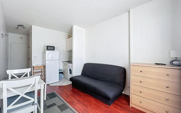 Appartement à louer    1 pièce •  Saint-Maurice