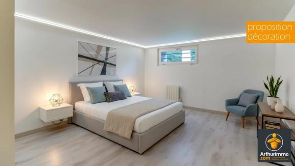 Location                                                      Appartement
                        
                     6 pièces                      160 m2                     à Charly