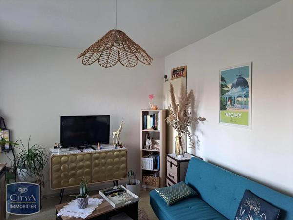 Appartement à louer 2 pièces 33.96m² Riom (63200)