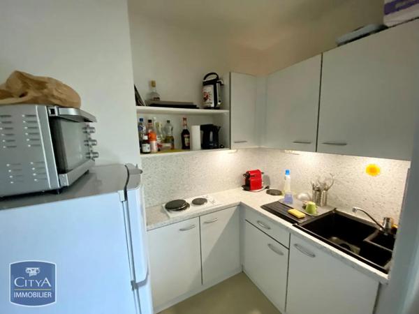 Appartement à louer 2 pièces 33.96m² Riom (63200)