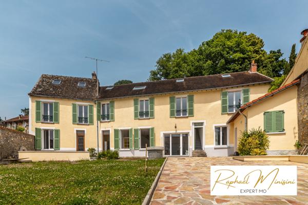 Jouars-Pontchartrain (78760) Élégante maison de maître à Jouars-Pontchartrain – 340 m² habitables