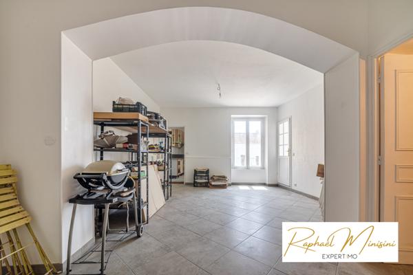 Jouars-Pontchartrain (78760) Élégante maison de maître à Jouars-Pontchartrain – 340 m² habitables