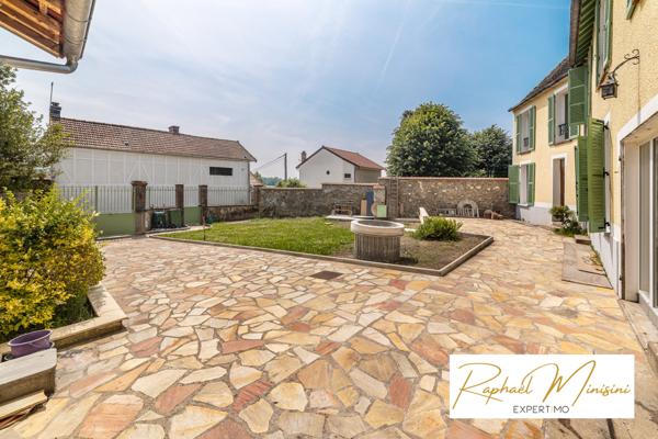 Jouars-Pontchartrain (78760) Élégante maison de maître à Jouars-Pontchartrain – 340 m² habitables