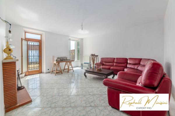 Jouars-Pontchartrain (78760) Élégante maison de maître à Jouars-Pontchartrain – 340 m² habitables