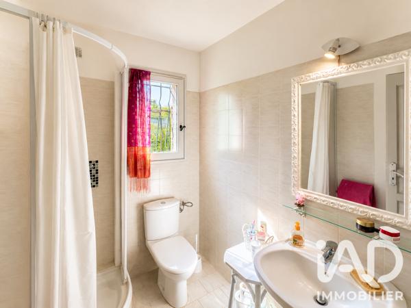 Maison à vendre 6 pièces 147 m² Valbonne