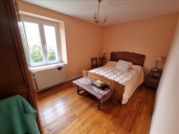 Maison à vendre 119 000 € Saint-Constant 7 p 190 m² DPE F
