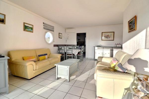 Appartement F3 à vendre  3 pièces - 68,10 m2 FREJUS - 83