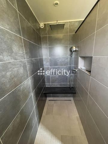 Maison 5 pièces - 195 m²