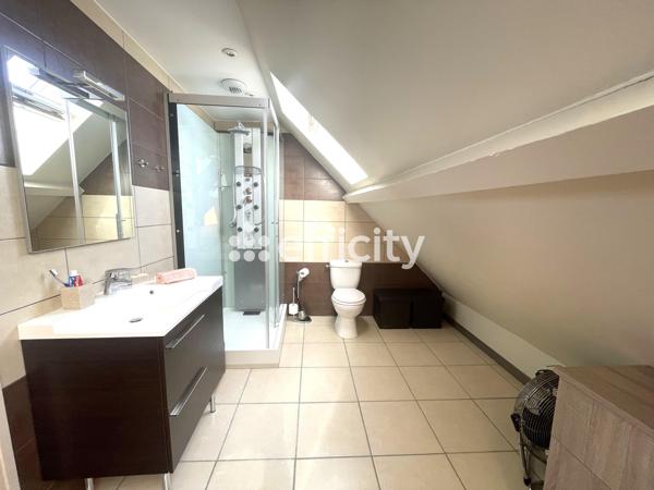 Maison 5 pièces - 195 m²