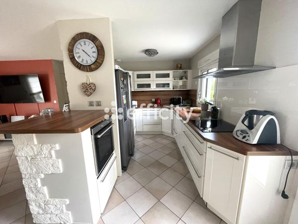 Maison 5 pièces - 195 m²