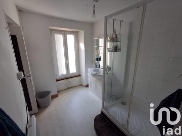 House for sale 4 rooms 121 m² Beauvais-sur-Matha