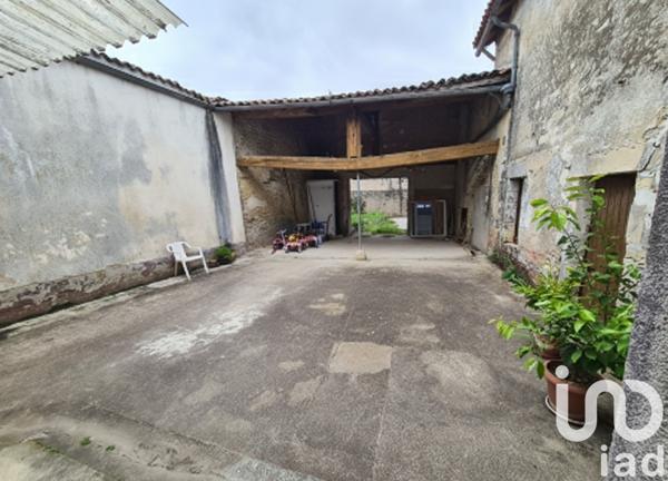 House for sale 4 rooms 121 m² Beauvais-sur-Matha
