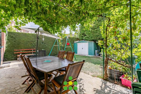 Maison
         4 pièces
        - 86 m² 295 000 € *