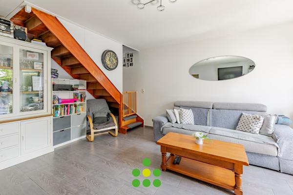 Maison
         4 pièces
        - 86 m² 295 000 € *
