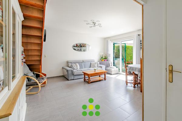 Maison
         4 pièces
        - 86 m² 295 000 € *