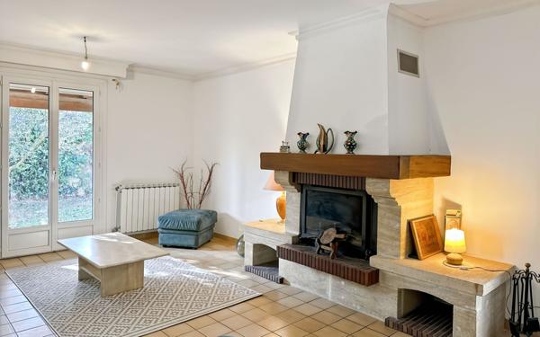 Maison à vendre    5 pièces •  Malissard