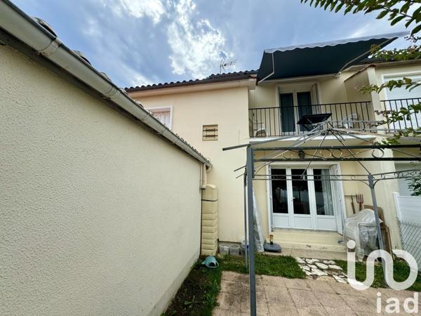 Maison 5 pièces de 106 m² à Gond-Pontouvre (16160)