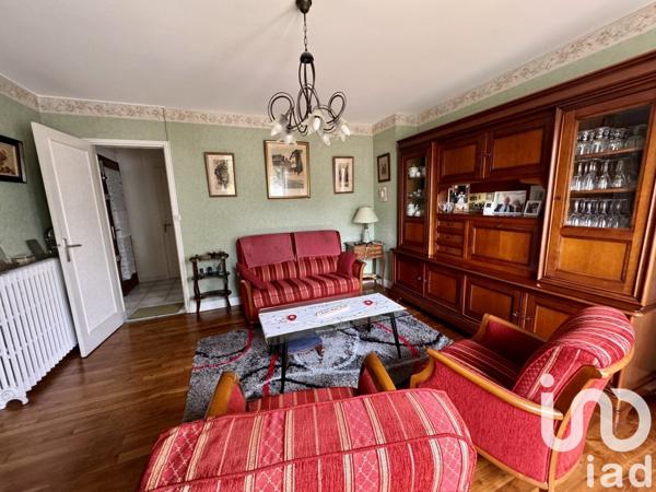 Maison 5 pièces de 106 m² à Gond-Pontouvre (16160)