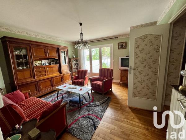 Maison 5 pièces de 106 m² à Gond-Pontouvre (16160)