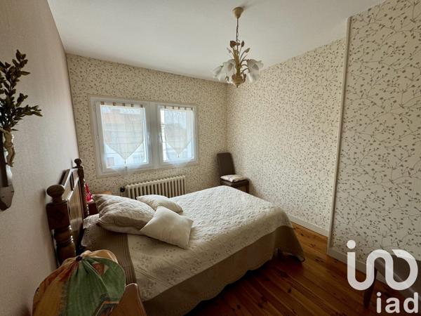 Maison 5 pièces de 106 m² à Gond-Pontouvre (16160)