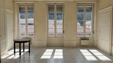 Appartement à vendre à Nantua dans l'Ain (01130), ref : 01048-260