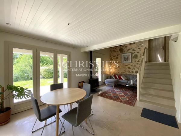 Un domaine rare, entre campagne et village — 14 hectares en un seul tenant