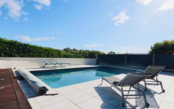 Maison à vendre    7 pièces • 210 m2 Genay