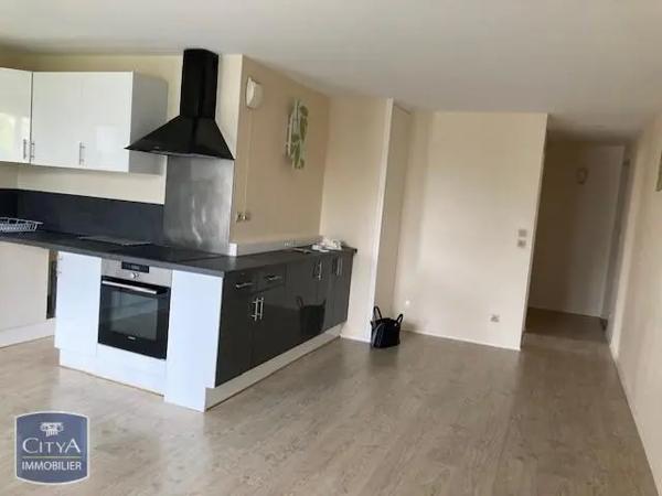 Appartement à louer 2 pièces 46.2m² Cergy (95000)