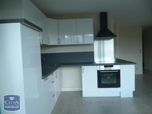 Appartement à louer 2 pièces 46.2m² Cergy (95000)