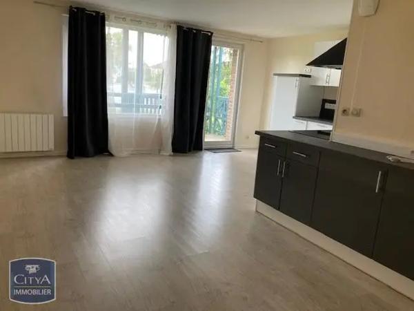 Appartement à louer 2 pièces 46.2m² Cergy (95000)