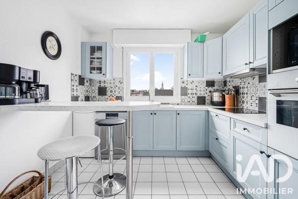 Appartement à vendre 6 pièces 131 m² Le Chesnay-Rocquencourt