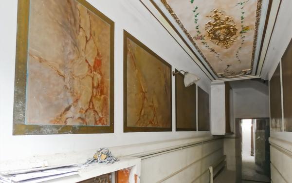 Immeuble à vendre    6 pièces • 160,96 m2 Alès