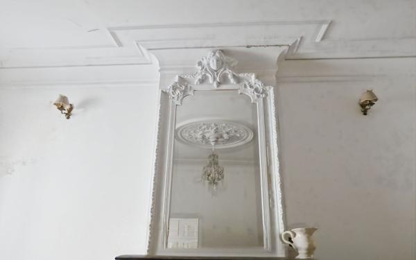 Immeuble à vendre    6 pièces • 160,96 m2 Alès