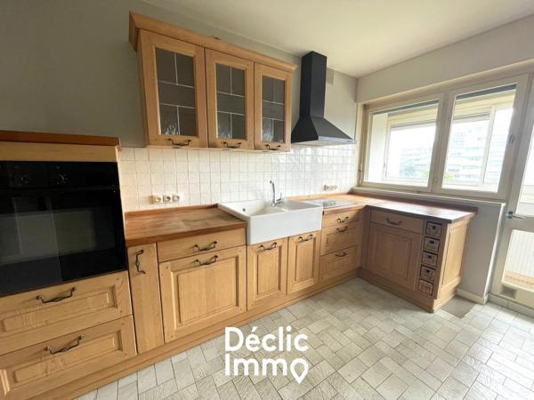 Vente appartement en résidence La roche sur yon, 80m² 4 pièces 123 000€ avec balcon