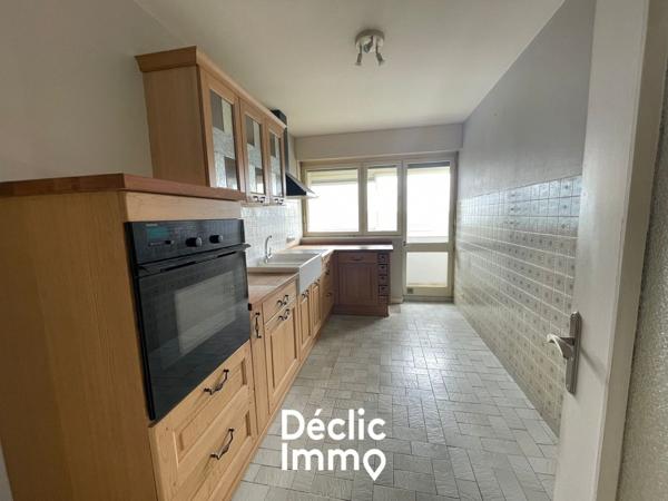 Vente appartement en résidence La roche sur yon, 80m² 4 pièces 123 000€ avec balcon