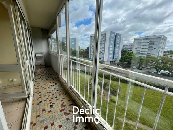 Vente appartement en résidence La roche sur yon, 80m² 4 pièces 123 000€ avec balcon