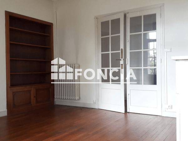 Location Appartement 4 pièces 96.28 m² - 33 AVENUE DU MARECHAL LECLERC Blois 41000