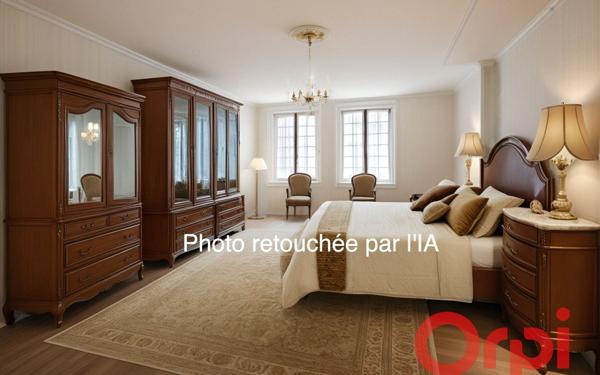 Appartement à vendre    5 pièces • 230 m2 Saint-Amand-Montrond