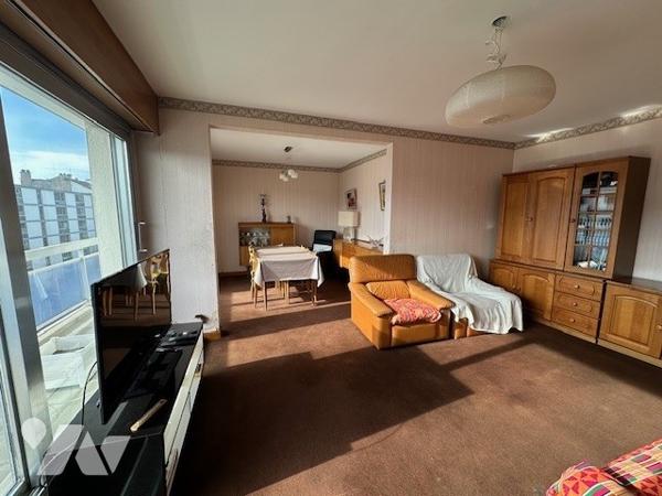 NANCY rue Jeanne d'Arc dans une résidence