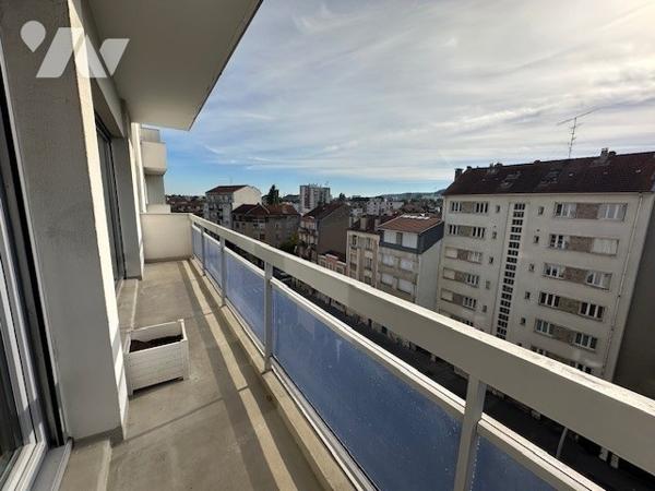 NANCY rue Jeanne d'Arc dans une résidence