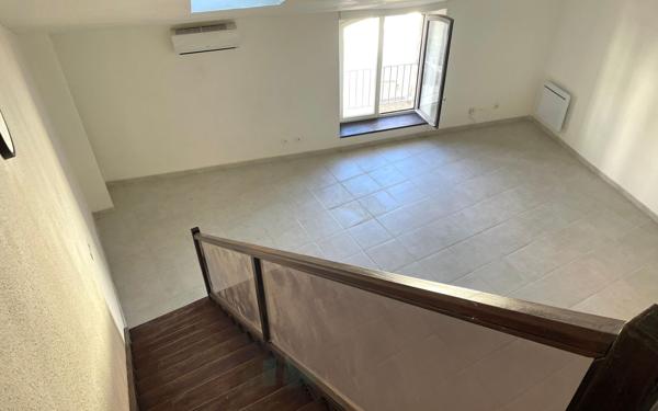 Immeuble à vendre    10 pièces •  Pierrelatte