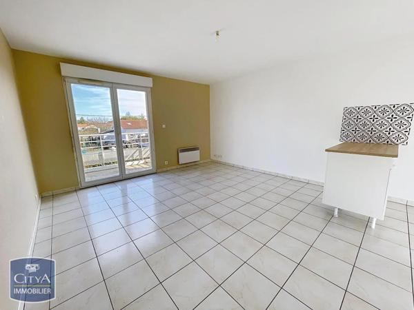 Appartement à louer 2 pièces 45.87m² Luçon (85400)
