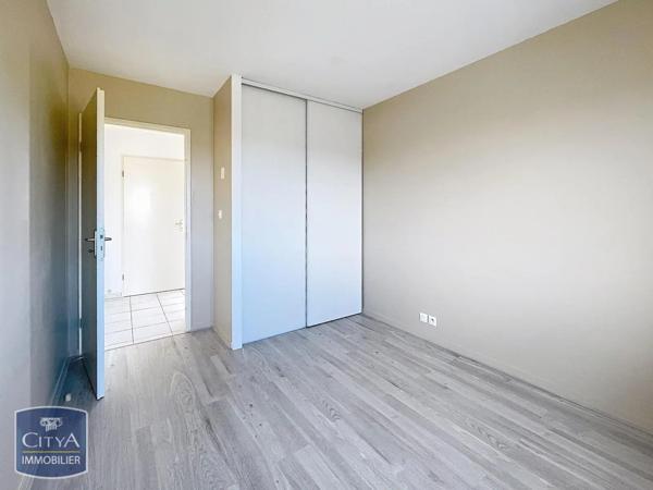 Appartement à louer 2 pièces 45.87m² Luçon (85400)