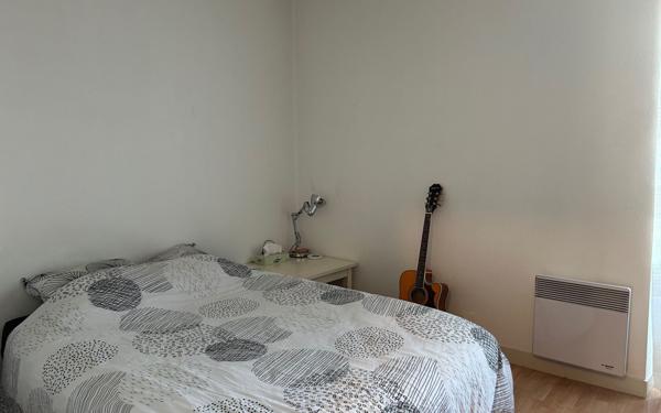 Immeuble à vendre    6 pièces •  Rochefort