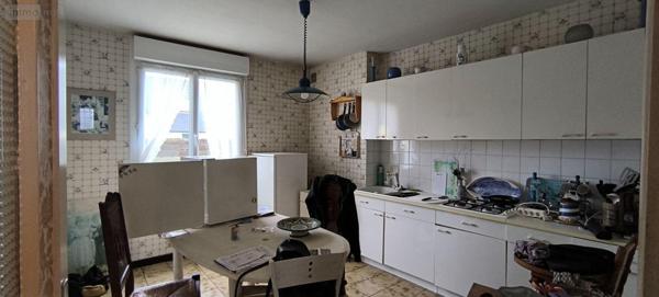 Maison à vendre à Guilers dans le Finistère (29820), ref : VENT29149-153   
centre bourg