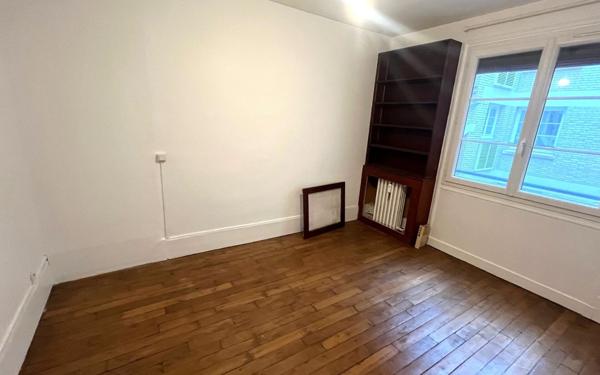 Appartement à vendre    3 pièces • 54,70 m2 Saint-Mandé