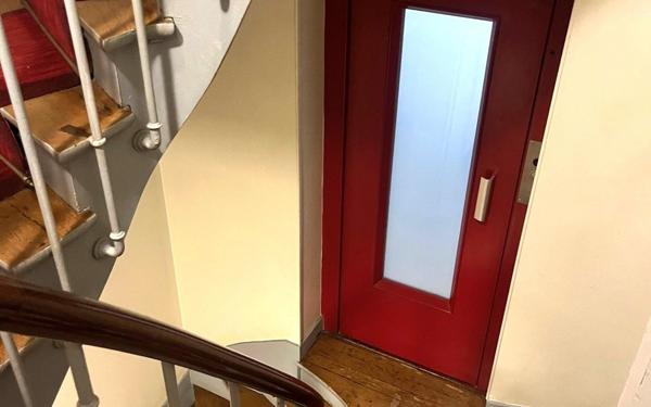 Appartement à vendre    3 pièces • 54,70 m2 Saint-Mandé