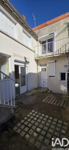 Immeuble à vendre 127 m² Cholet