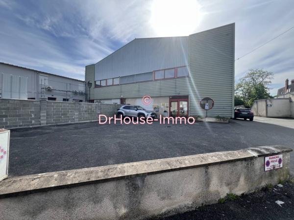 Bureau à vendre 8 pièces de 425 m²