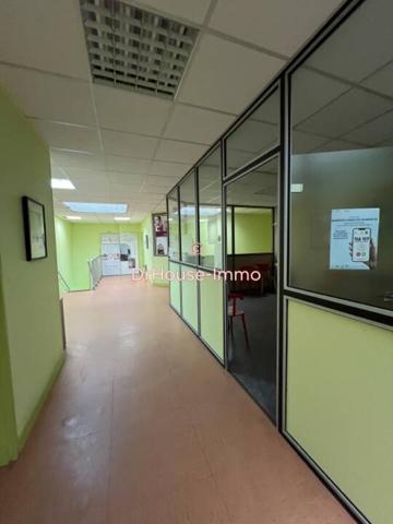 Bureau à vendre 8 pièces de 425 m²